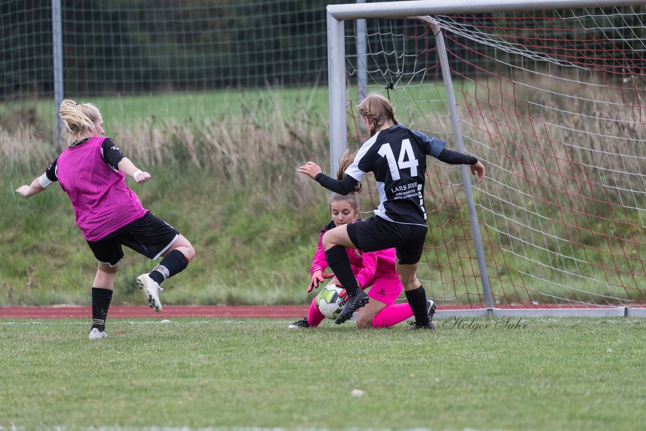 Bild 334 - Frauen Grossenasper SV - SV Steinhorst/Labenz : Ergebnis: 1:3